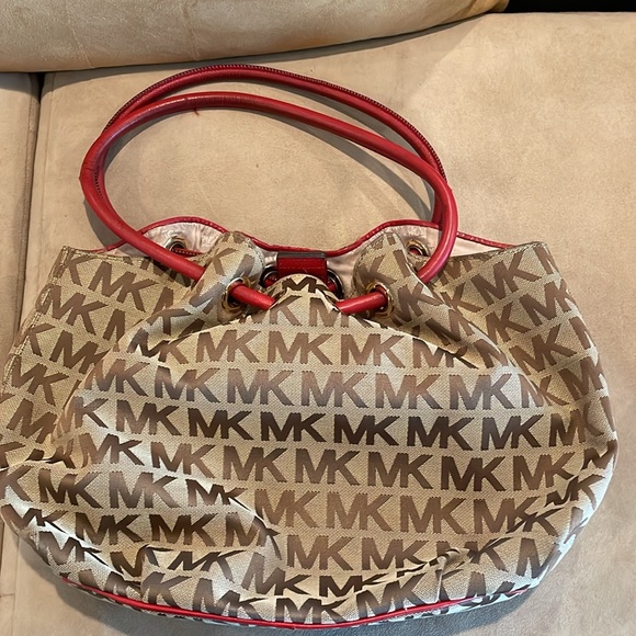 Michael Kors tote - Picture 2 of 4